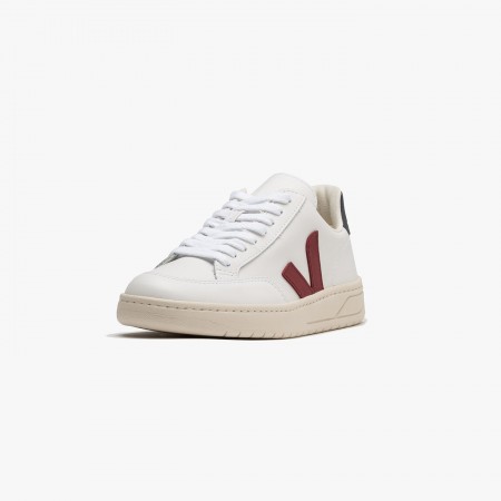 Veja V-12 Leather Veja V-12 Leather