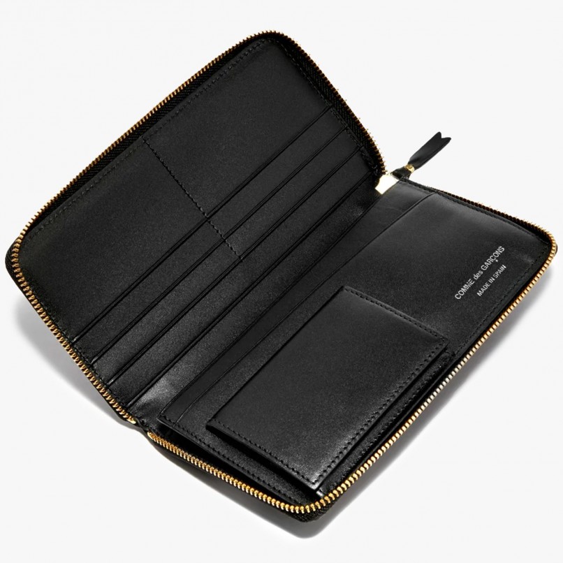 Comme des Garons Wallets Huge Logo