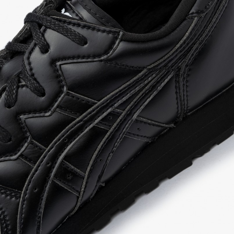 Comme des Garçons SHIRT x Asics OC Runner