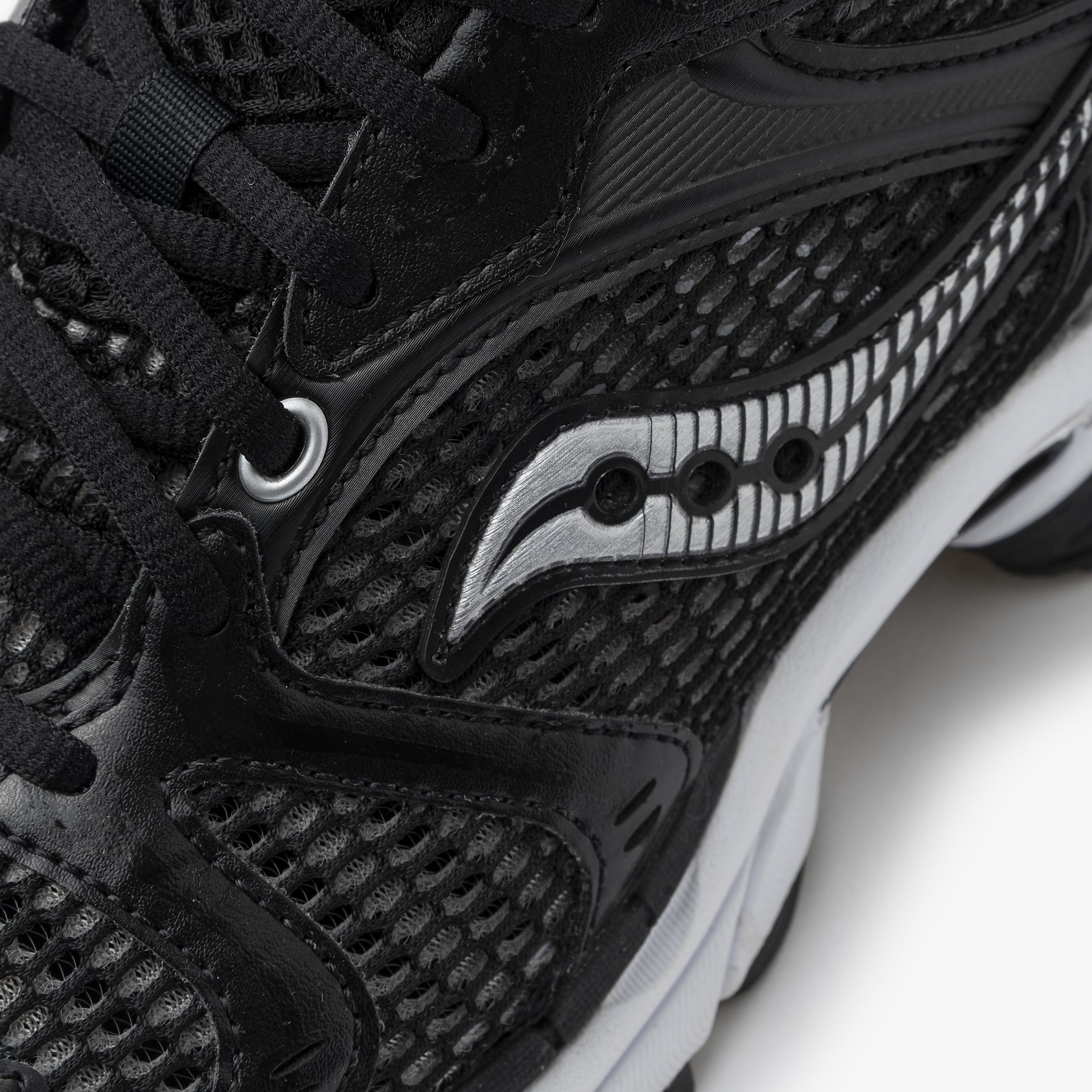 Saucony Progrid Triumph 4