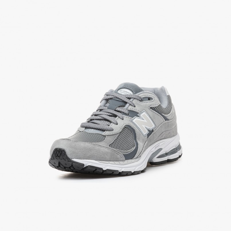 New Balance M2002