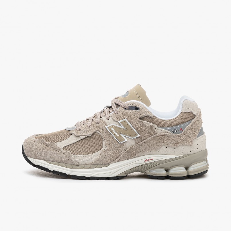 New Balance M2002
