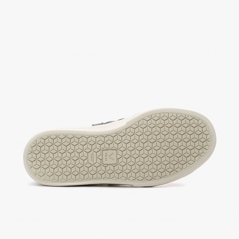 Veja Recife Chromefree Leather