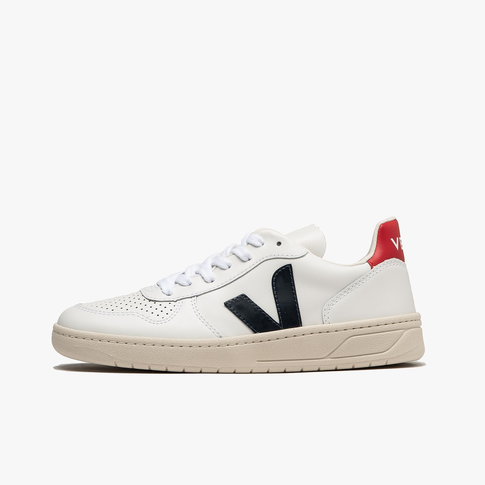 Veja V-10 Leather