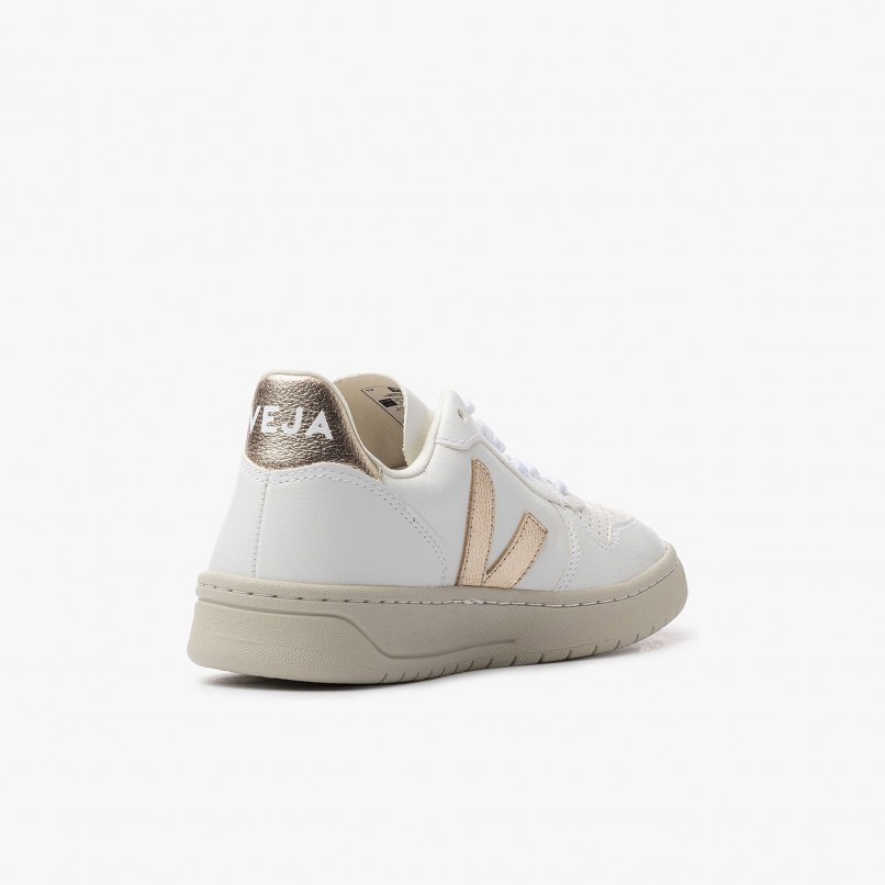 Veja V-10 Chromefree Leather