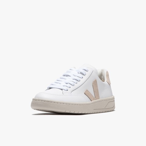 Veja V-12 Leather Veja V-12 Leather