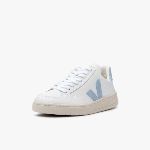 Veja V-12 Leather