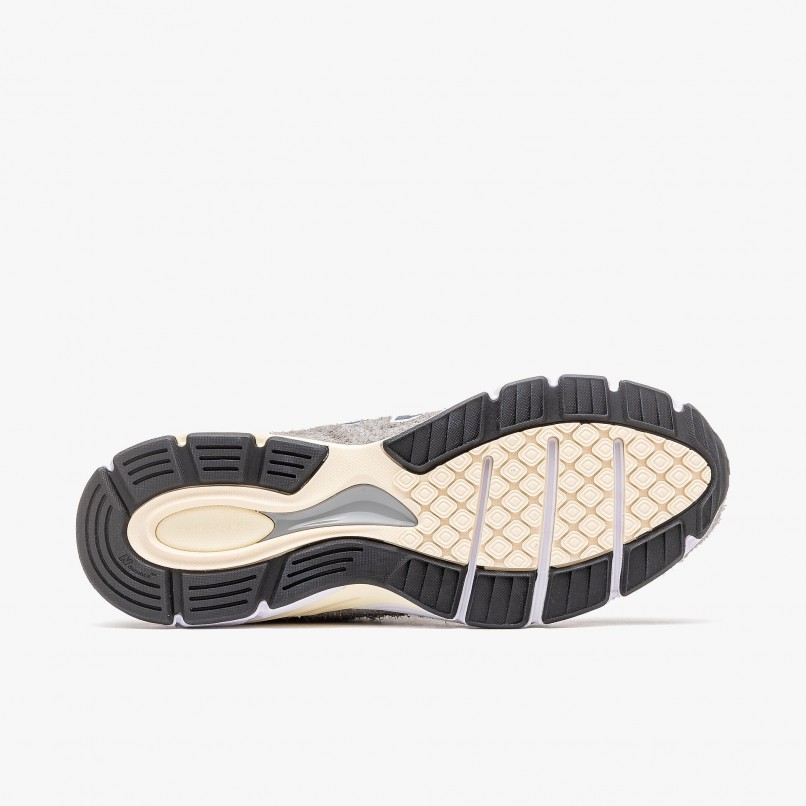 New Balance Made in USA 990v4