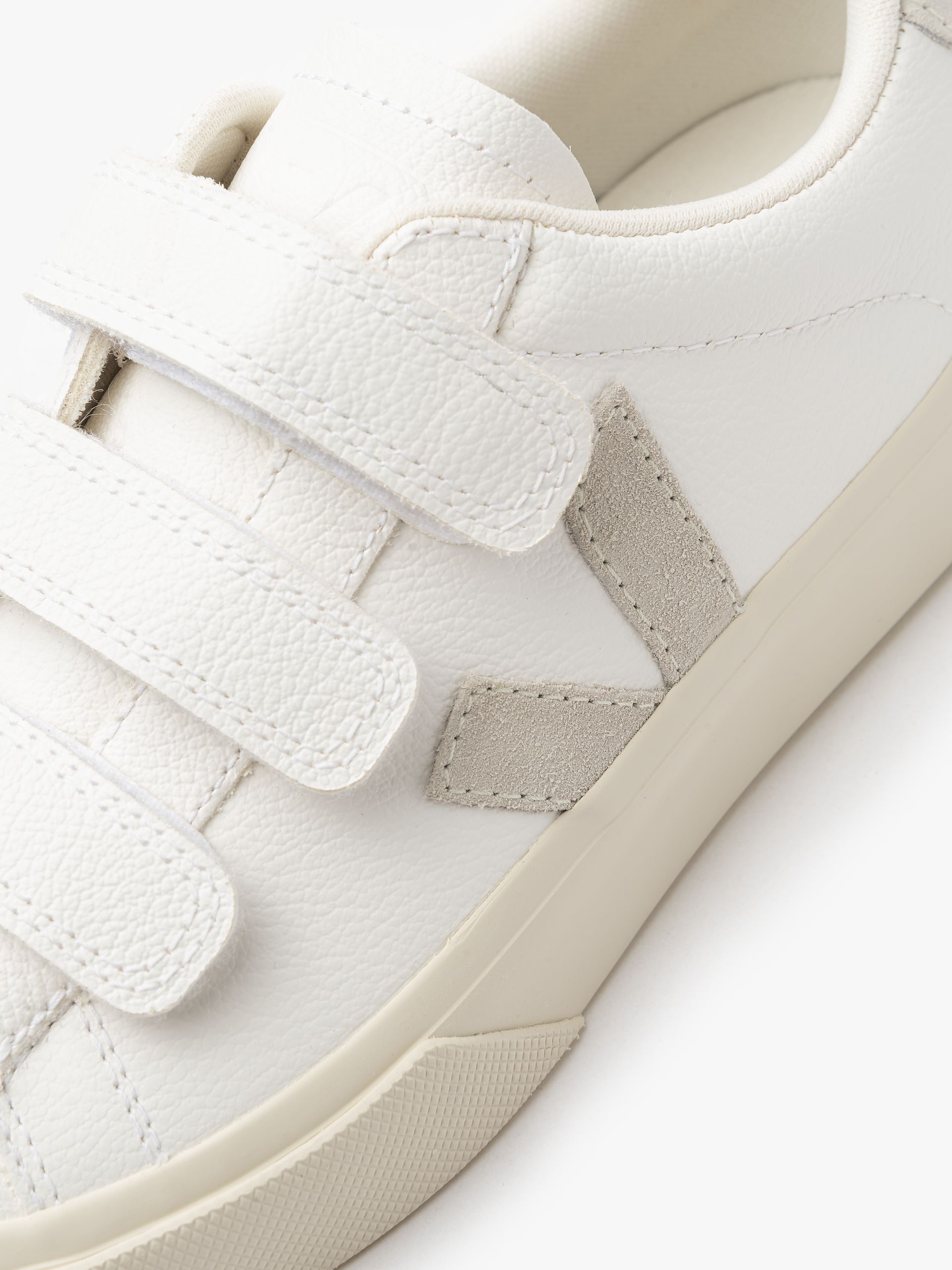 Veja Recife Chromefree Leather