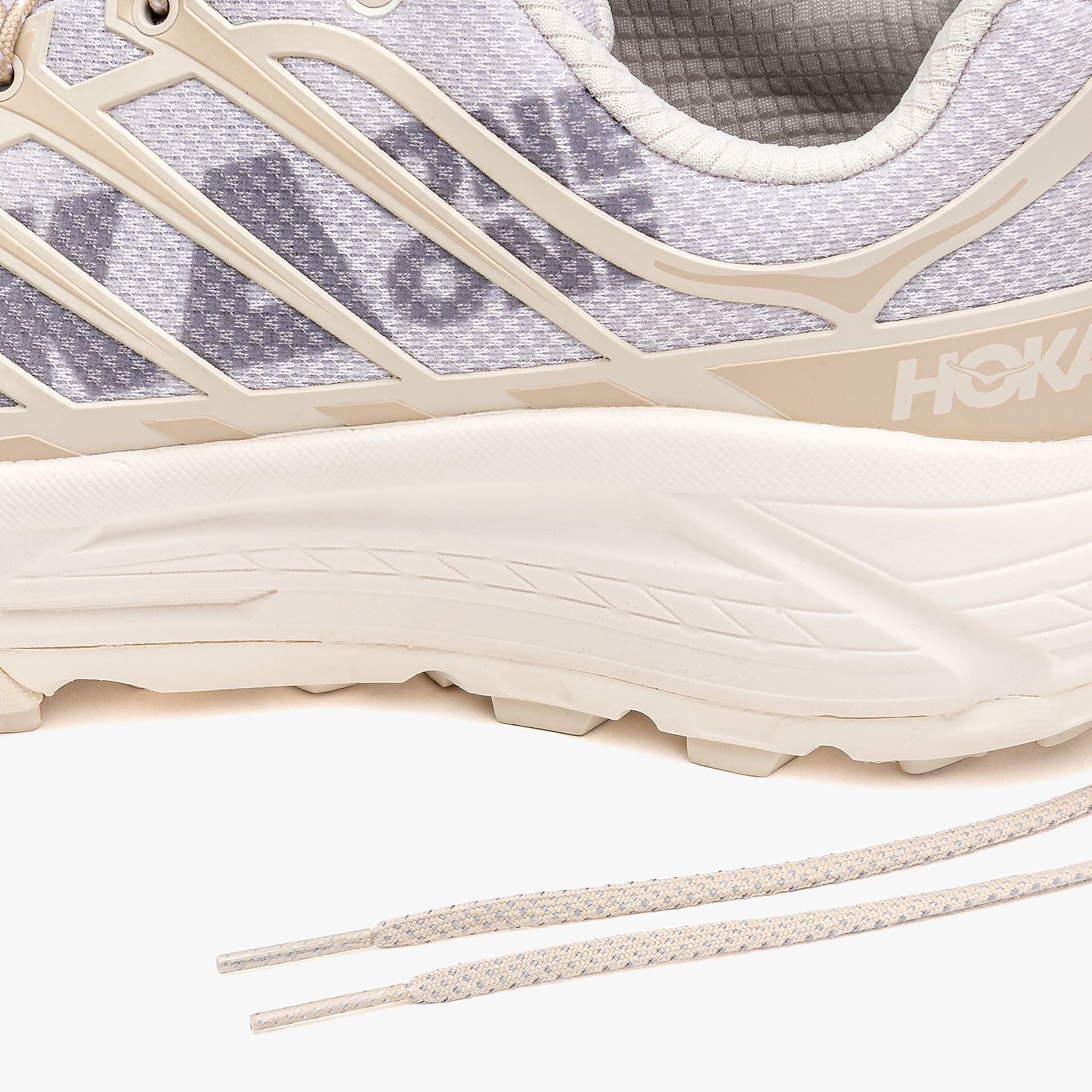 HOKA One One Mafate Three2