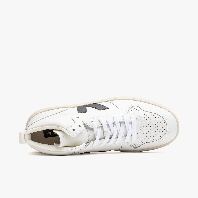 Veja V-15 Leather