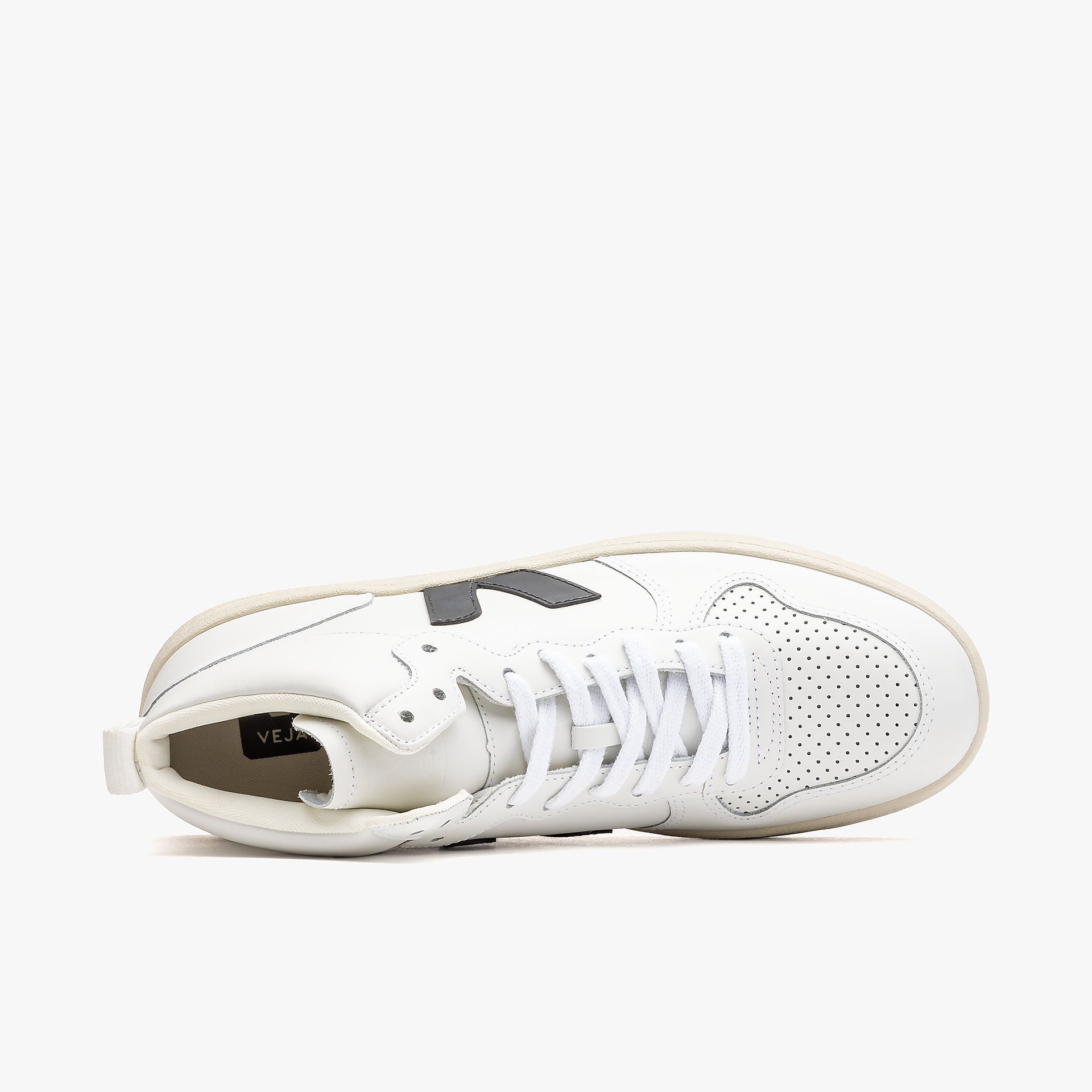 Veja V-15 Leather