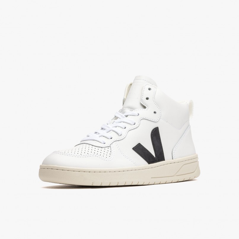 Veja V-15 Leather