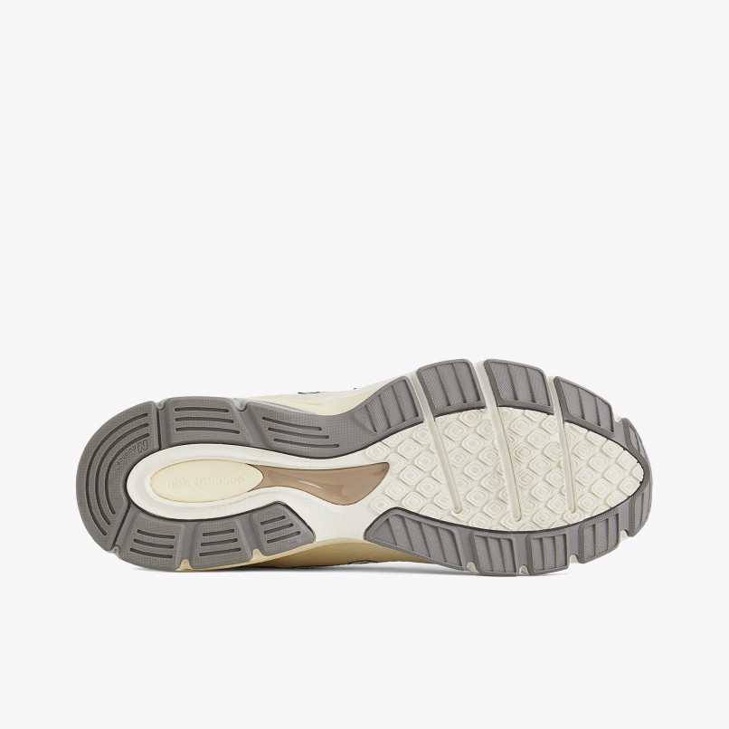 New Balance Made in USA 990v4