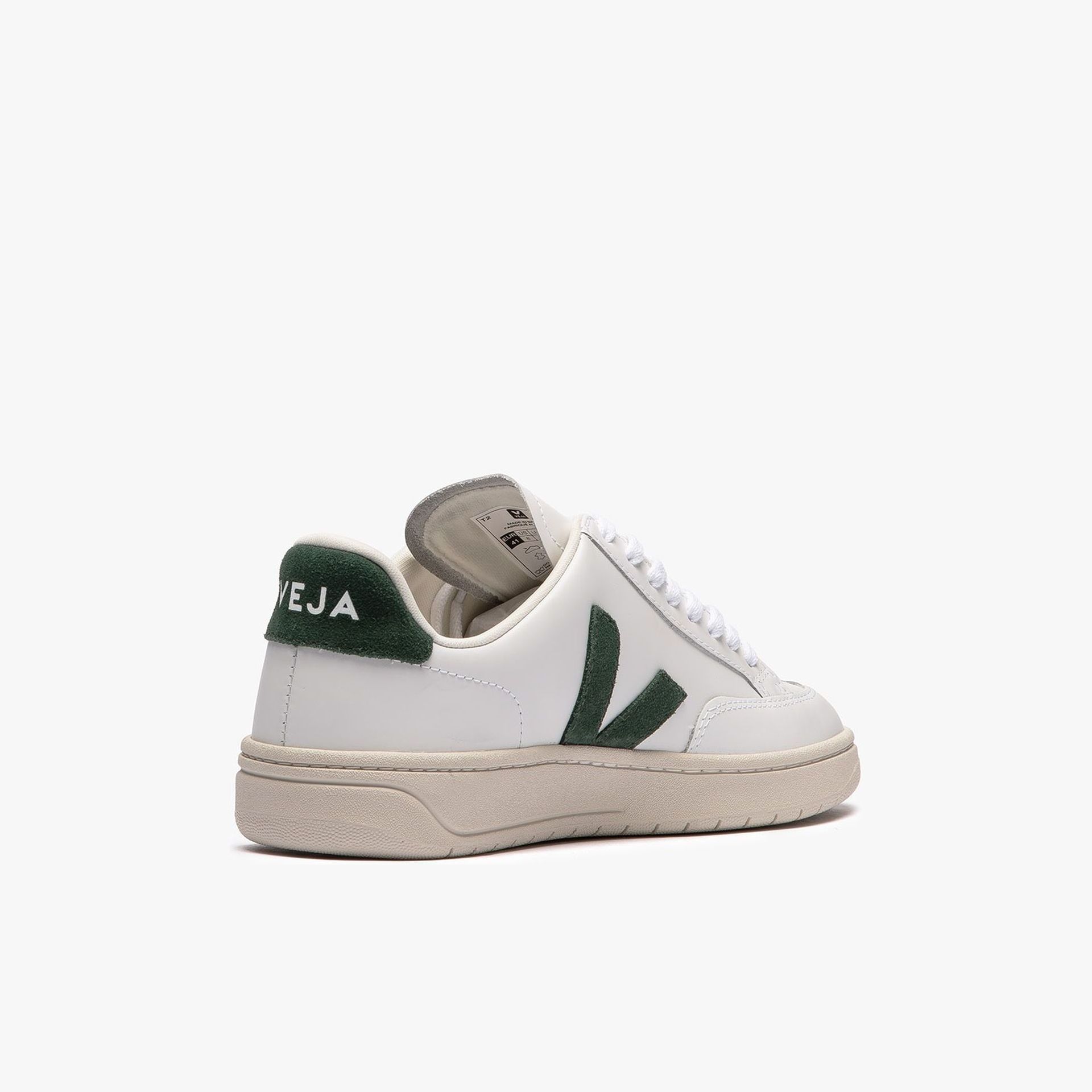 Veja V-12 Leather