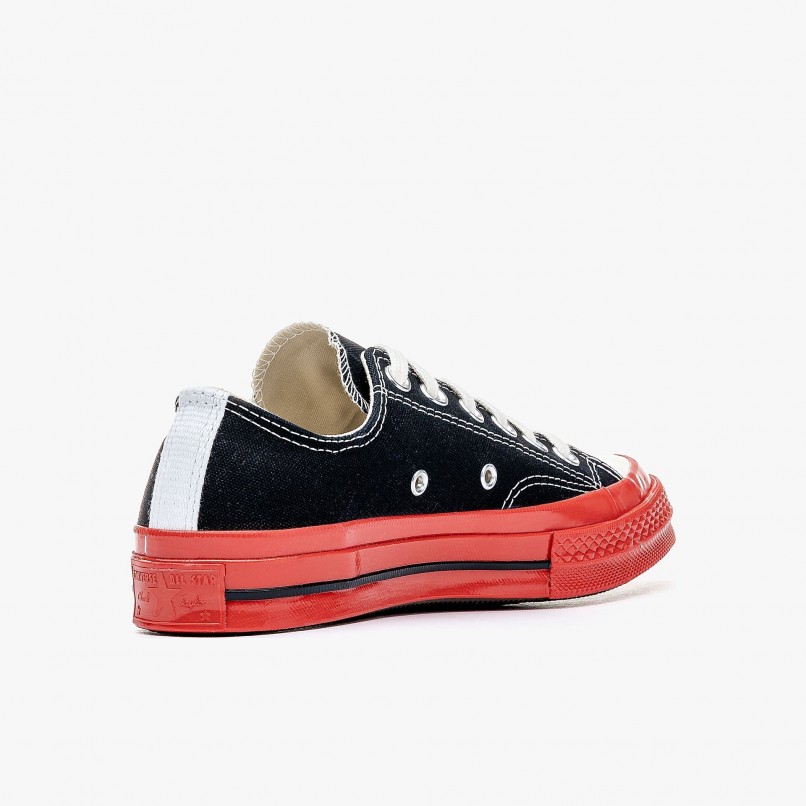 Comme des Garons PLAY x Converse Low Top Red Sole