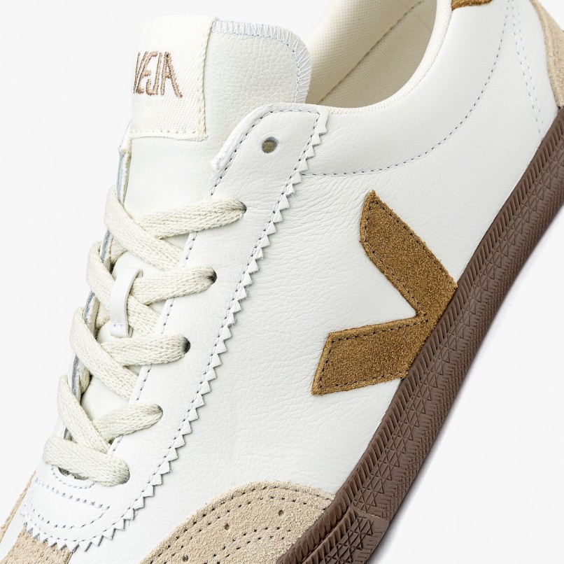 Veja Volley O.T. Leather W