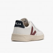 Veja V-12 Leather