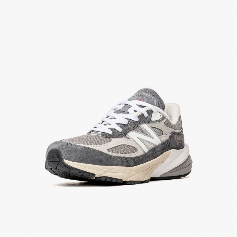 New Balance Made in USA 990v6