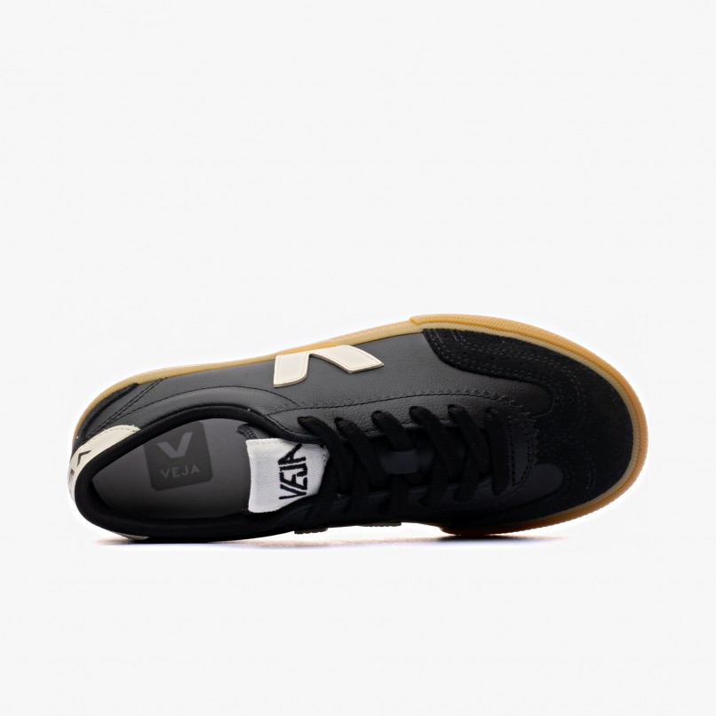 Veja Volley O.T. Leather