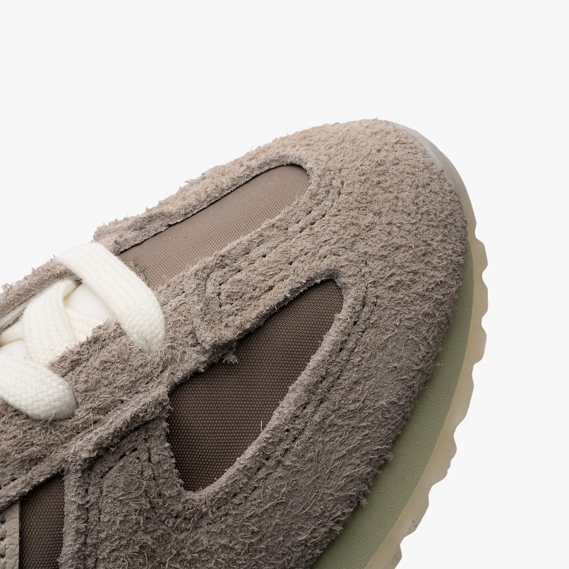 New Sapatilha Grey Days U471V1