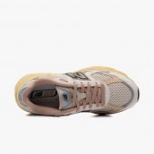 New Balance U2010