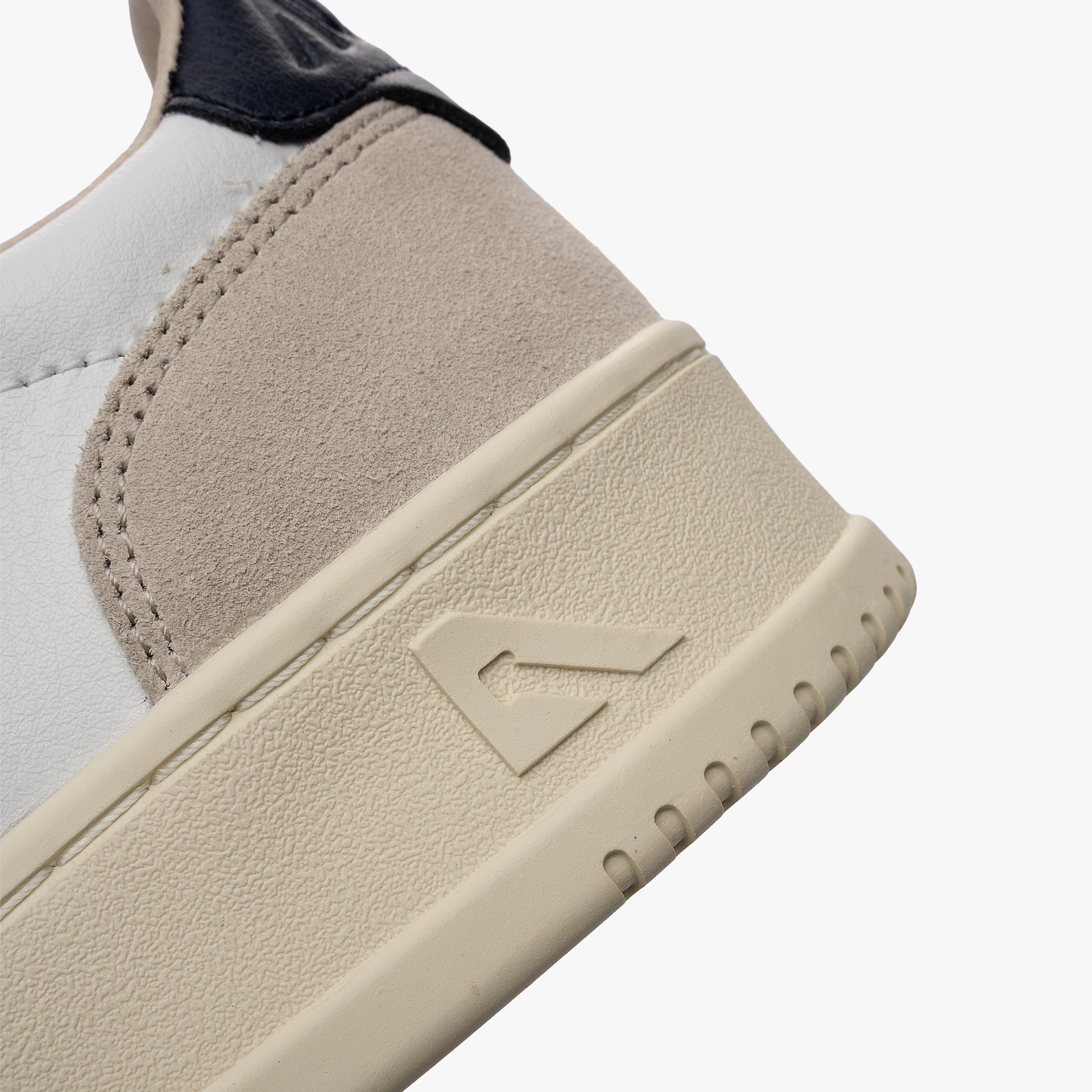 AUTRY Medalist Low Leather