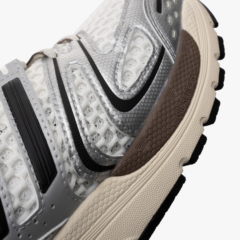 adidas Adistar Control 5