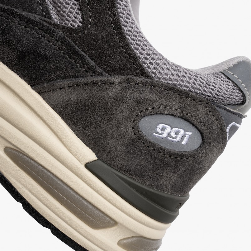 New Balance Made in UK U991v2