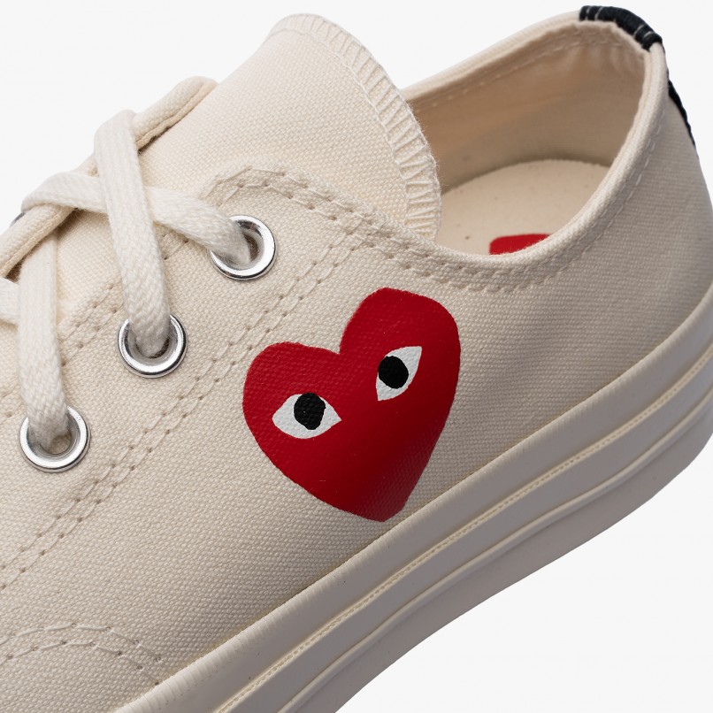 Comme des Gar�ons PLAY x Converse Low Top Small Red