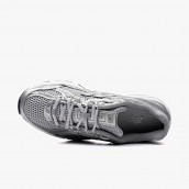 New Balance U740