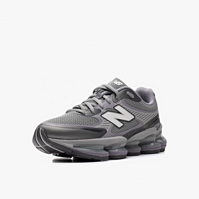 New Balance 2000